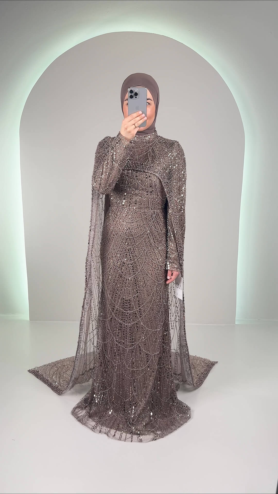 Milea Abendkleid Taupe