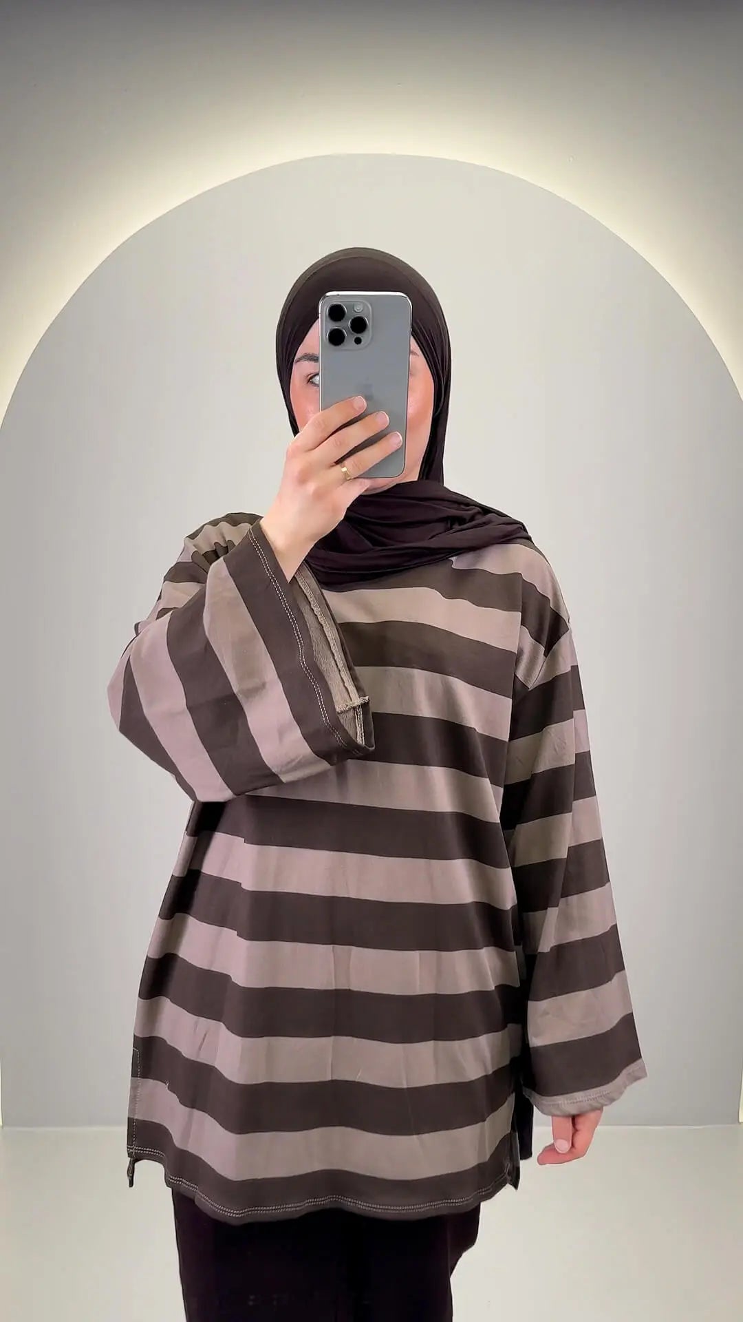 Muna Top Brown